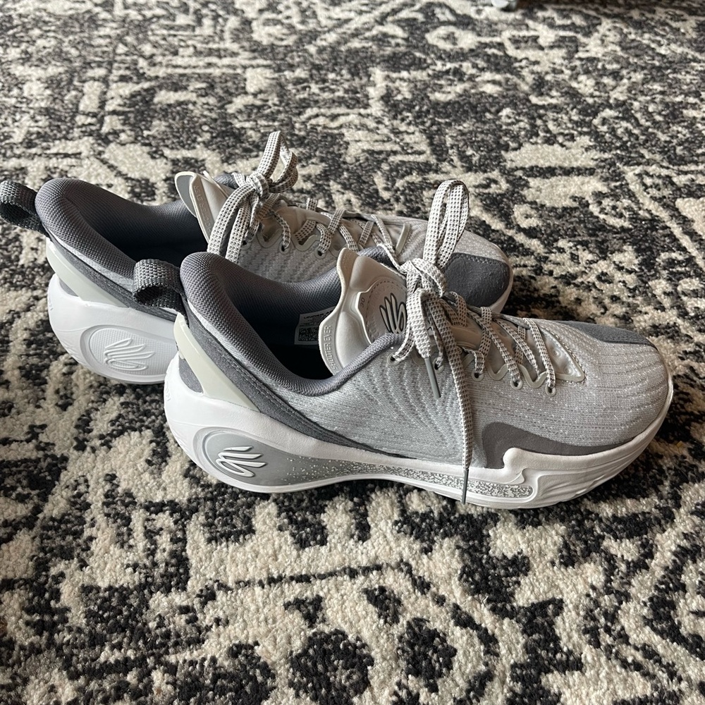 Under Armour Curry Basketball Shoes Size 8M / 9.5W - Lightweight Performance